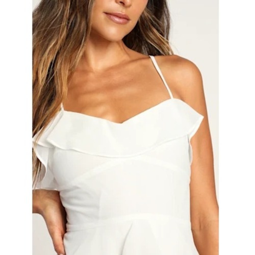 Lulus Women's White Terrifically Trendy Tiered Ruffled Mini Dress Size S NWT - Picture 3 of 11